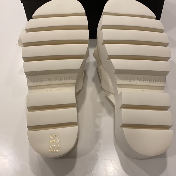 ⚡️SALE⚡️Brand New No 21#Kartel Sandals - Picture 4 of 5